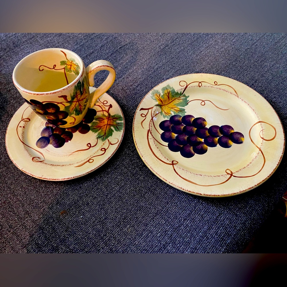 Table Tops Unlimited Vino Hand painted Ceramic Dishes set of 4 and Cruet set.